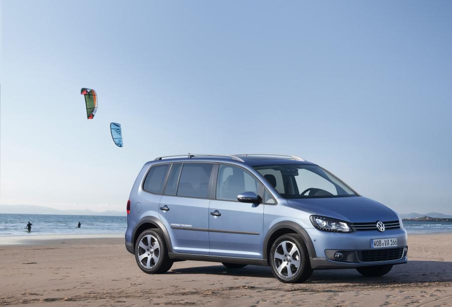  Volkswagen CrossTouran 2010 года  (фото 20 из 26)
